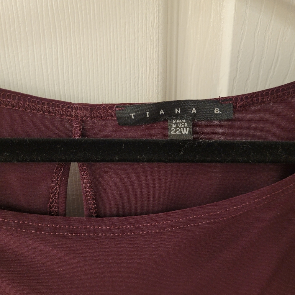 Dress 22W - Picture 3 of 4